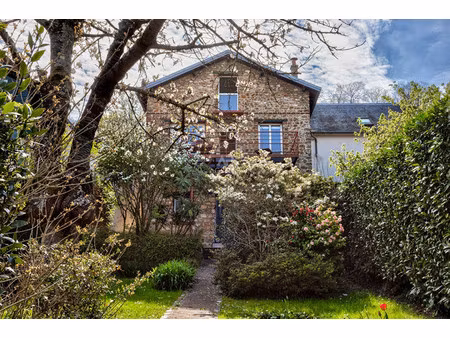 maison de luxe à vendre dans le quartier ernest renan-chataigneraie