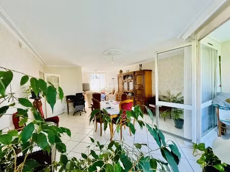 grenoble - appartement 4 pièces 84 m² - terrasse - parking privé