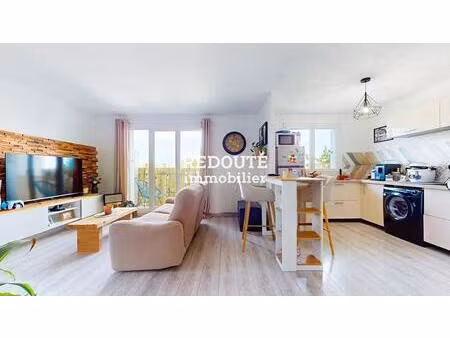a vendre reims-proche futur neoma - apt t2 parking et balcon