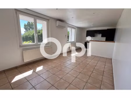 location appartement  m² t-2 à rive-de-gier  620 €