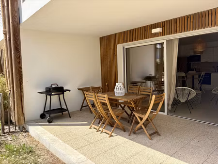 appartement t2 récent avec terrasse plein sud  parking et ca