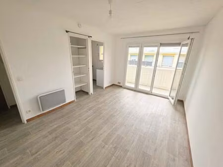 montpellier hôpitaux-facultés : studio 21m2 + balcon + parking