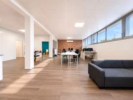 exclusivité nestenn. toulouse. fondeyre. bureaux à vendre de 117m² au rez-de-chaussée avec