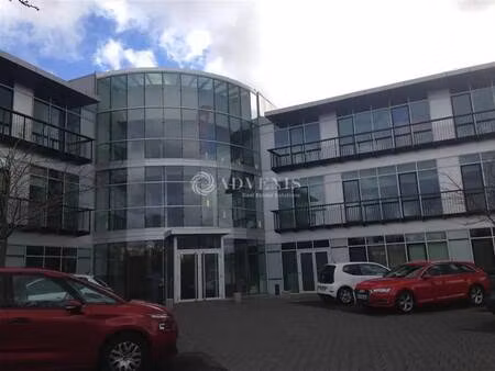 location bureaux 934 m² à 8 430 m²