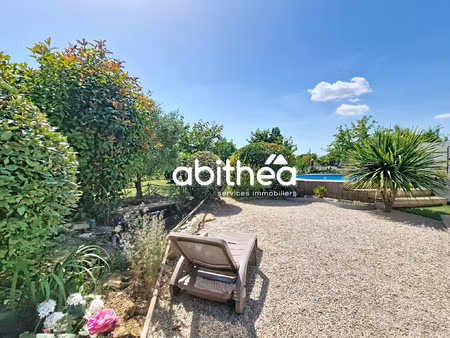 maison de plain-pied de 2014 | 3 chambres | garage | piscine