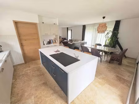 juvignac : superbe maison t5 de 120m² construite en 2023 sur une belle parcelle de 558m²