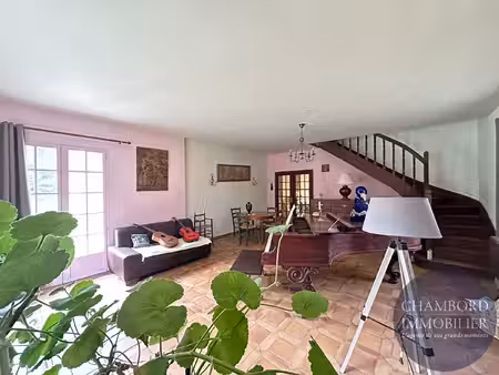maison spacieuse à vendre à les montils - exclusivité chambord immobilier