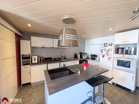 ensemble immobilier de 133 m² composé de 2 maisons