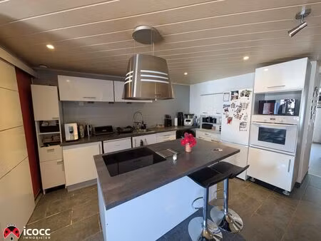 ensemble immobilier de 133m² composé de 2 maisons