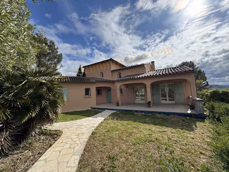 villa avec vue pyrénées et grand jardin