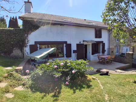 maison mitoyenne de 163 m2 sh avec un terrain à wignicourt