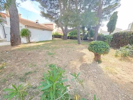 frontignan la peyrade  terrain constructible de 300m²