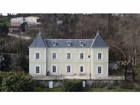 maison de luxe à vendre à sainte-colombe