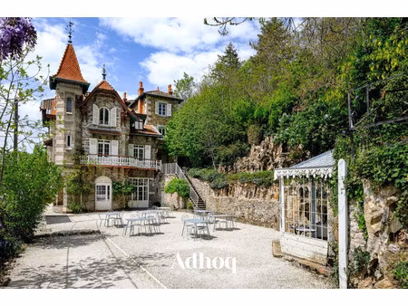 château à vendre à mornant