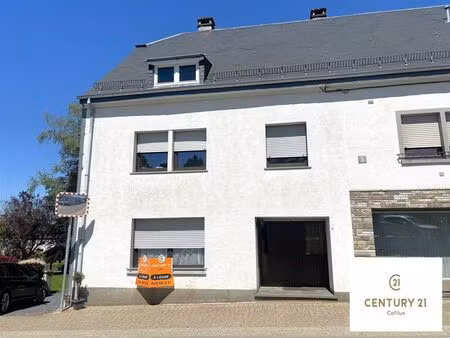 maison à louer avec 3 chambres   léglise (vbe29368)