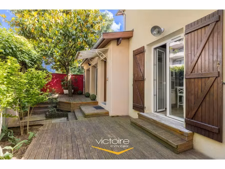 maison de luxe à vendre dans le quartier sans souci-dauphiné