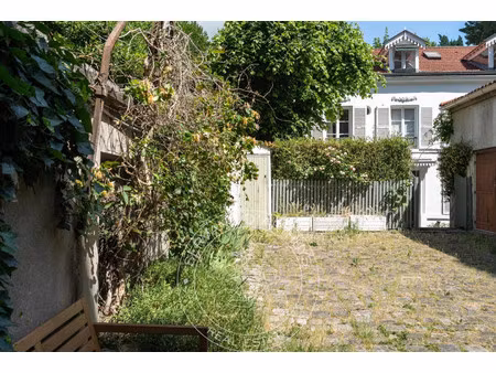maison de luxe à vendre dans le quartier prince–marmottan