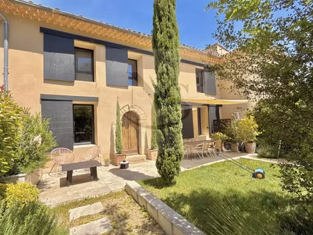 villa de luxe à vendre à le tholonet
