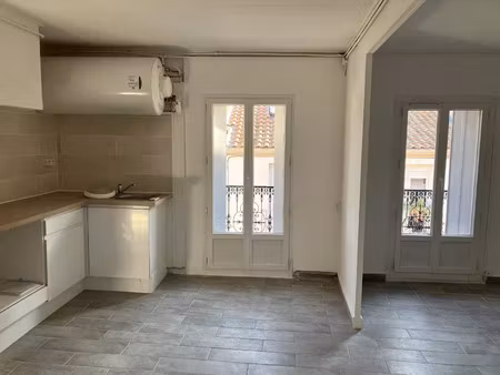 location appartement 3 pièces 55 m² à béziers (34500)