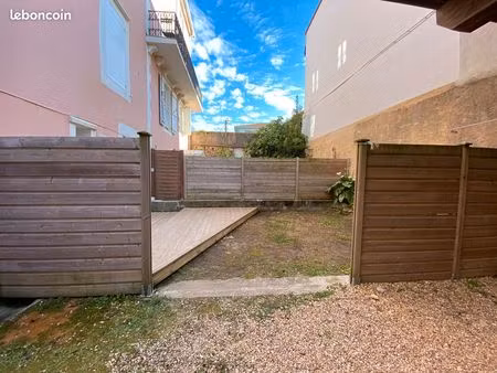 studio bord de mer — chambre d'amour — terrasse + jardin + parking