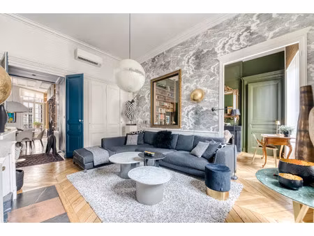appartement de luxe à vendre dans le quartier cordeliers-célestins-bourse