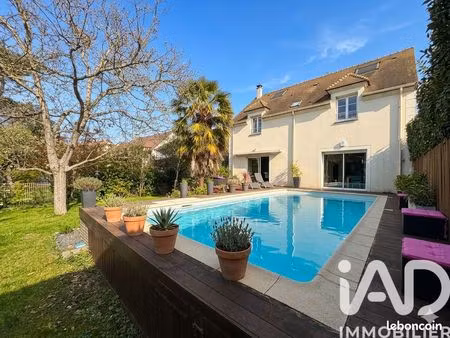propriété 7 pièces 160 m²