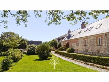 propriété 10 pièces 900 m²