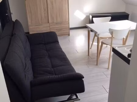 t1bis meublé 19m² 540 étudiant