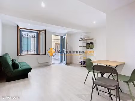 studio 1 pièce 26 m²