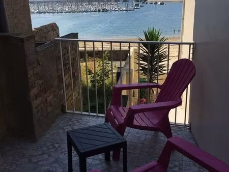 t1 meublé vue sur le port des bas-sablons