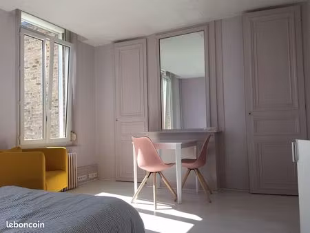 studio pour étudiante quartier henriville au calme