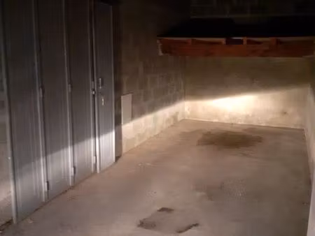 garage une voiture