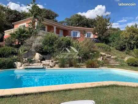maison 7 pièces 176 m²