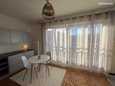 studio 1 pièce 25 m²