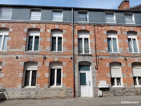 superbe studio rénové – charme de l'ancien en hyper-centre de maubeuge