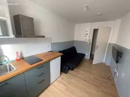 rombas - studio de 17m² + parking sécurisé et privatif