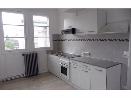 location appartement  m² t-2 à château-thierry  607 €