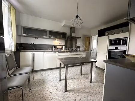 location appartement 4 pièces 89.84 m² à nages-et-solorgues (30114)  907 €