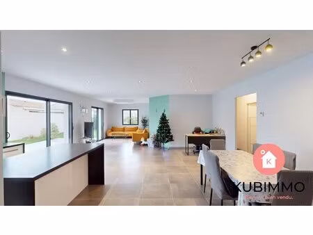 maison familiale 121m2  3 chambres  garage  jardin.