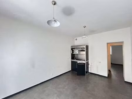location appartement 2 pièces à nantes (44000) : à louer 2 pièces / 32m² nantes