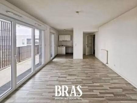 location appartement 3 pièces à nantes saint-jacques (44000) : à louer 3 pièces / 62m² nan