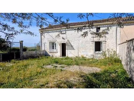 vente maison à segonzac (16130) : à vendre / 67m² segonzac