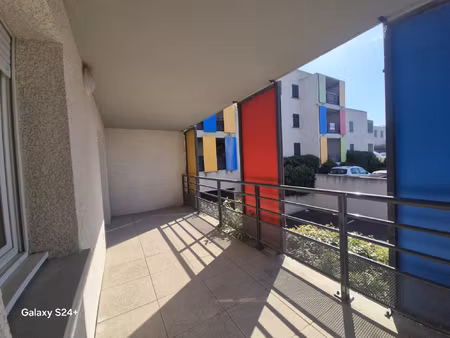 t2 - grand balcon - parking