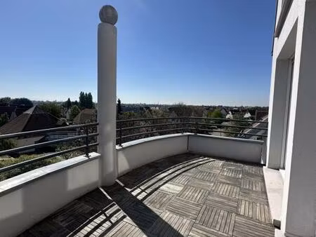 appartement 5 pièces duplex avec terrasse