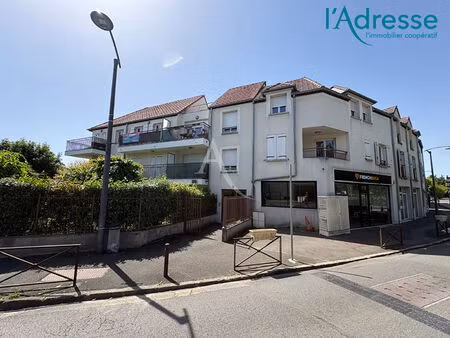 appartement emerainville 3 pièce(s)