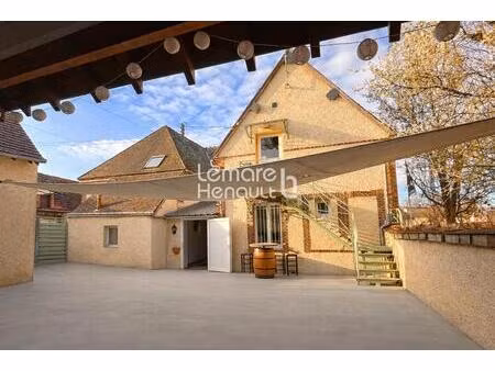 immeuble pour investisseurs et pro 8 chbres + 3 apparts