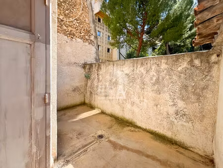 a vendre - t2/3 44 m² à rénover à saint victor  marseille 13006