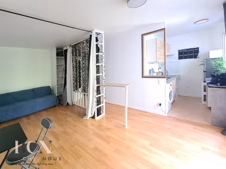 charmant studio meublé avec balcon