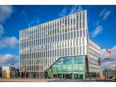 location bureaux 358 m² à 2 944 m²