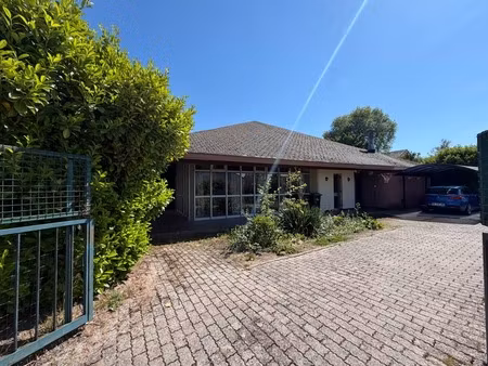 plain-pied de 284m² de surface habitable